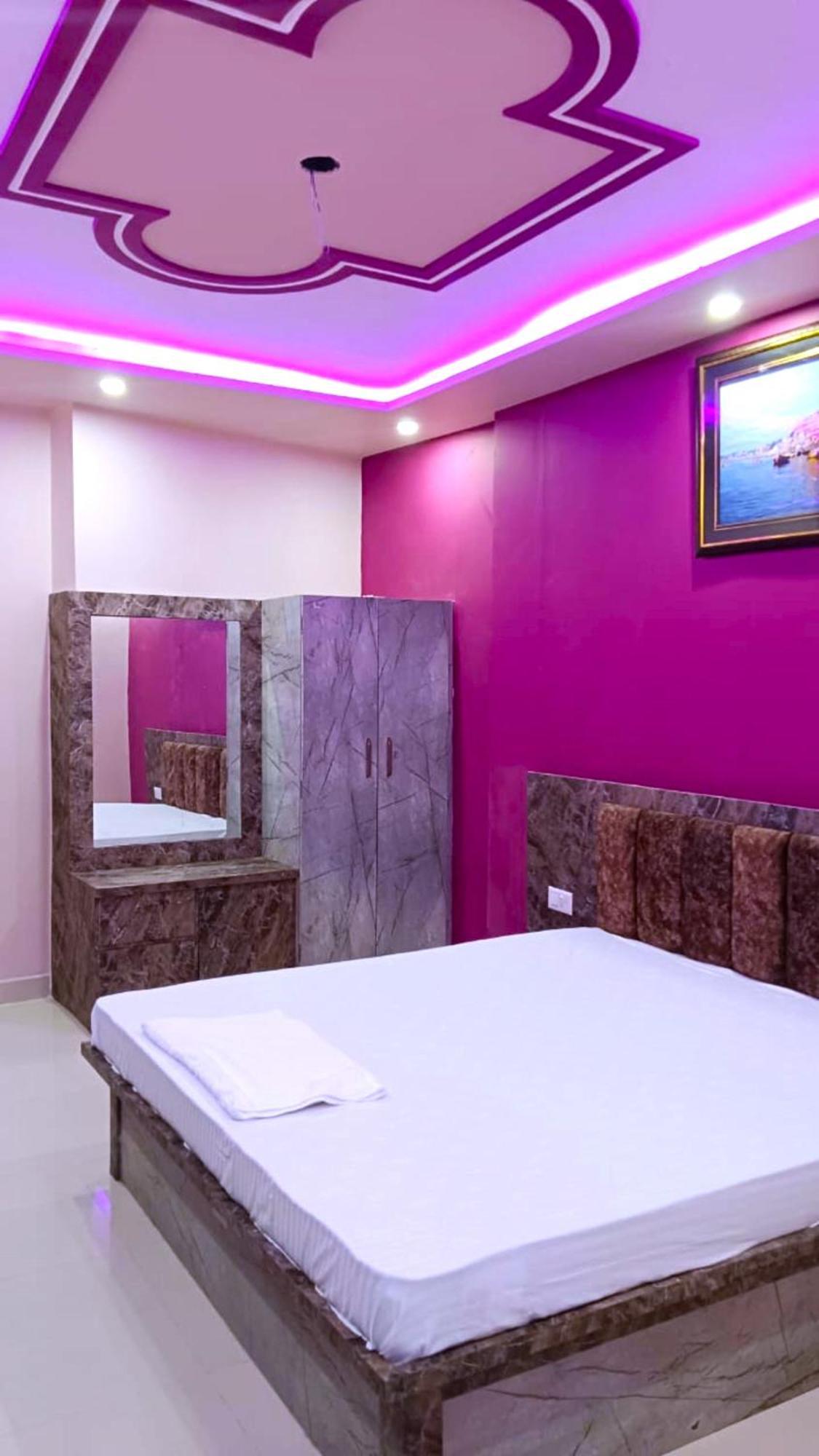 Hotel Kashi Inn Raj Ghat Varanasi Exterior photo